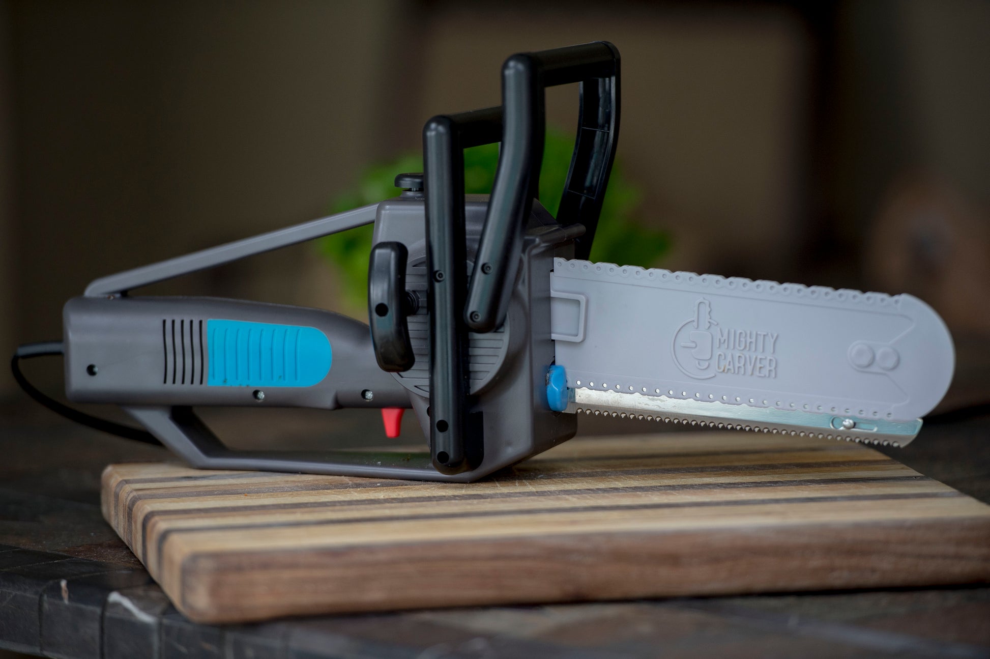 Mighty Carver Electric Knife - BlurbSurfer